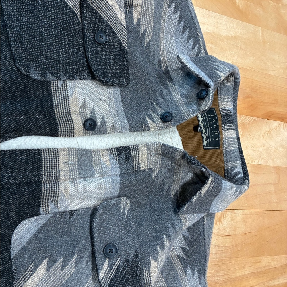 Jachs Men's Gray Patterned Shacket with Aztec-Inspired Print